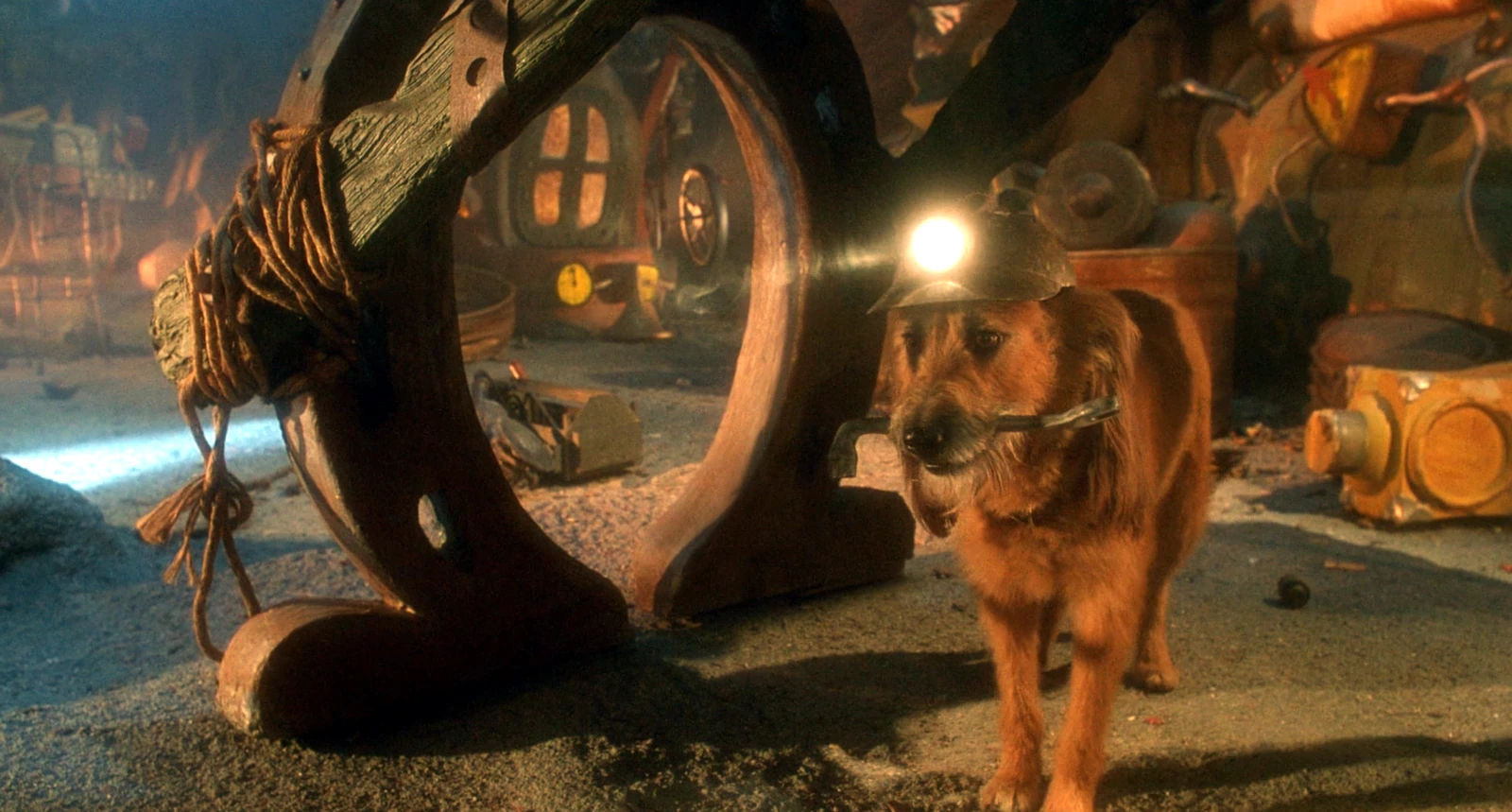 Max trabajando con el Grinch